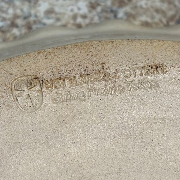 Nettlebed Pottery String Prairie Texas Ruffle Edge Holiday 11" inch Pie Plate - Picture 3 of 11